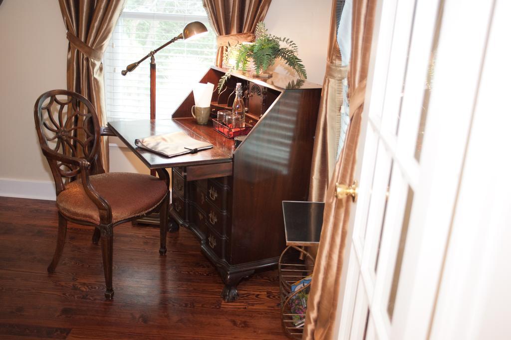 Biltmore Village Inn B&B แอชวิลล์ ภายนอก รูปภาพ