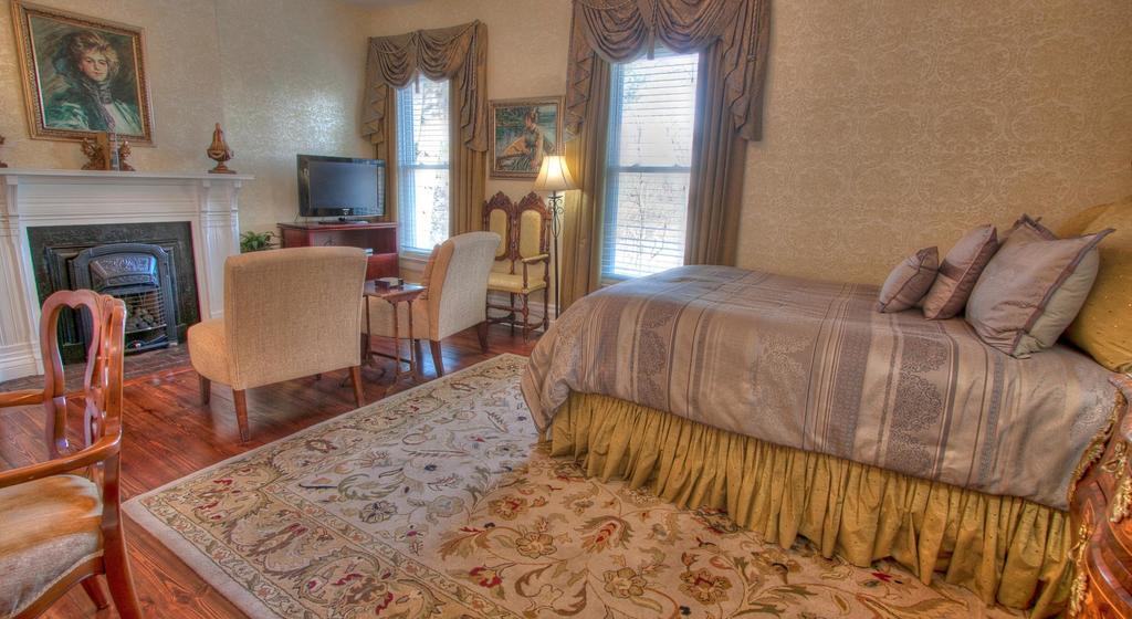 Biltmore Village Inn B&B แอชวิลล์ ภายนอก รูปภาพ